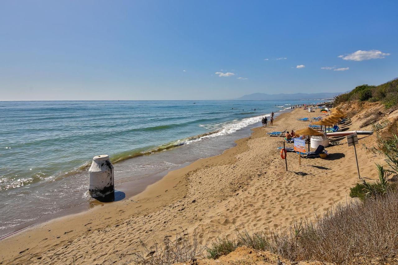 Jardines Las Golondrinas Apartments Elviria マルベーリャ エクステリア 写真