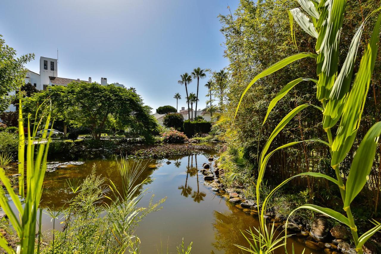Jardines Las Golondrinas Apartments Elviria マルベーリャ エクステリア 写真