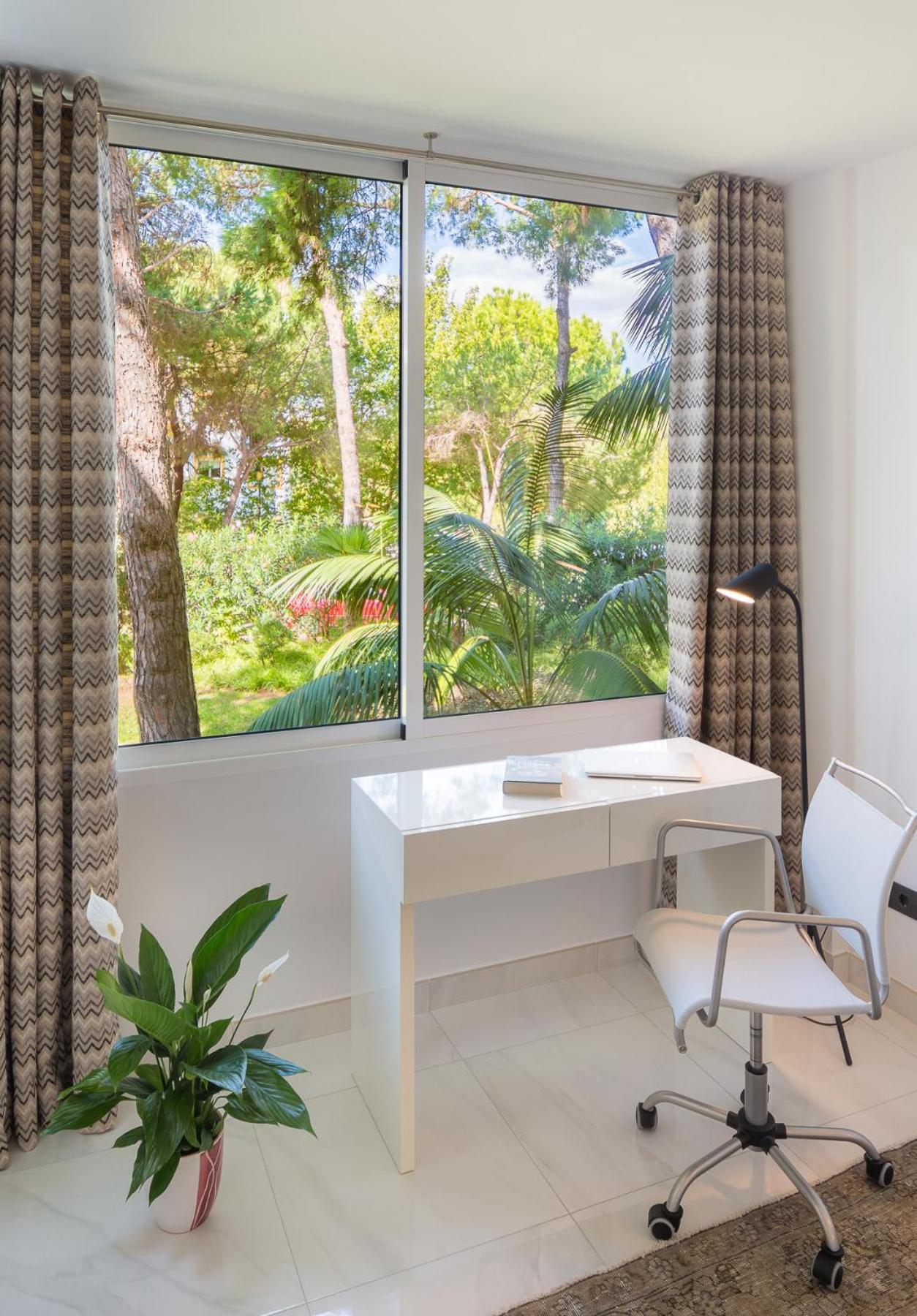 Jardines Las Golondrinas Apartments Elviria マルベーリャ エクステリア 写真