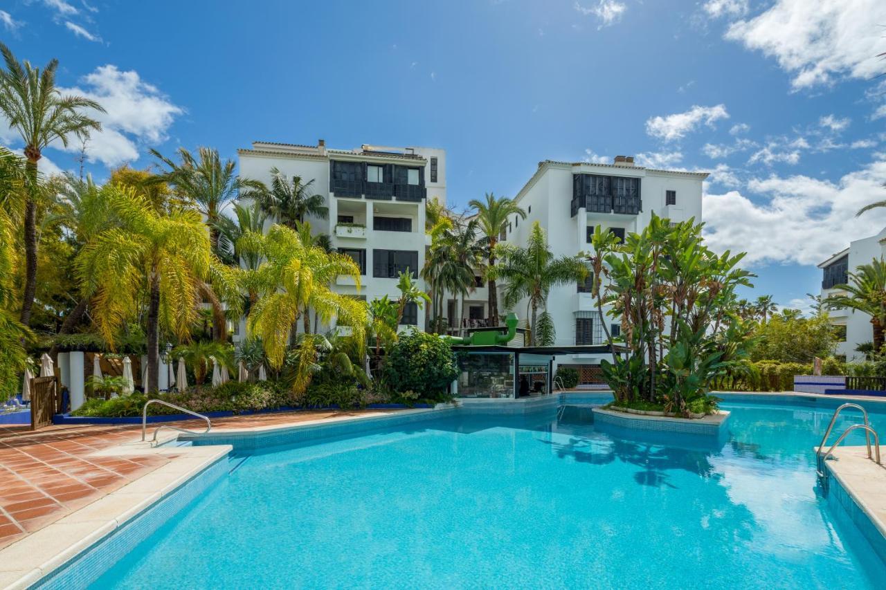 Jardines Las Golondrinas Apartments Elviria マルベーリャ エクステリア 写真
